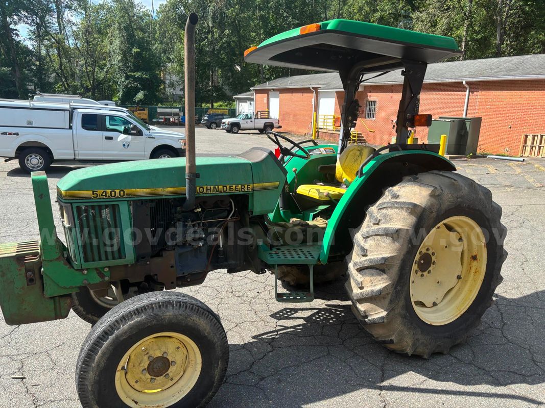 John Deere Tractor 5400