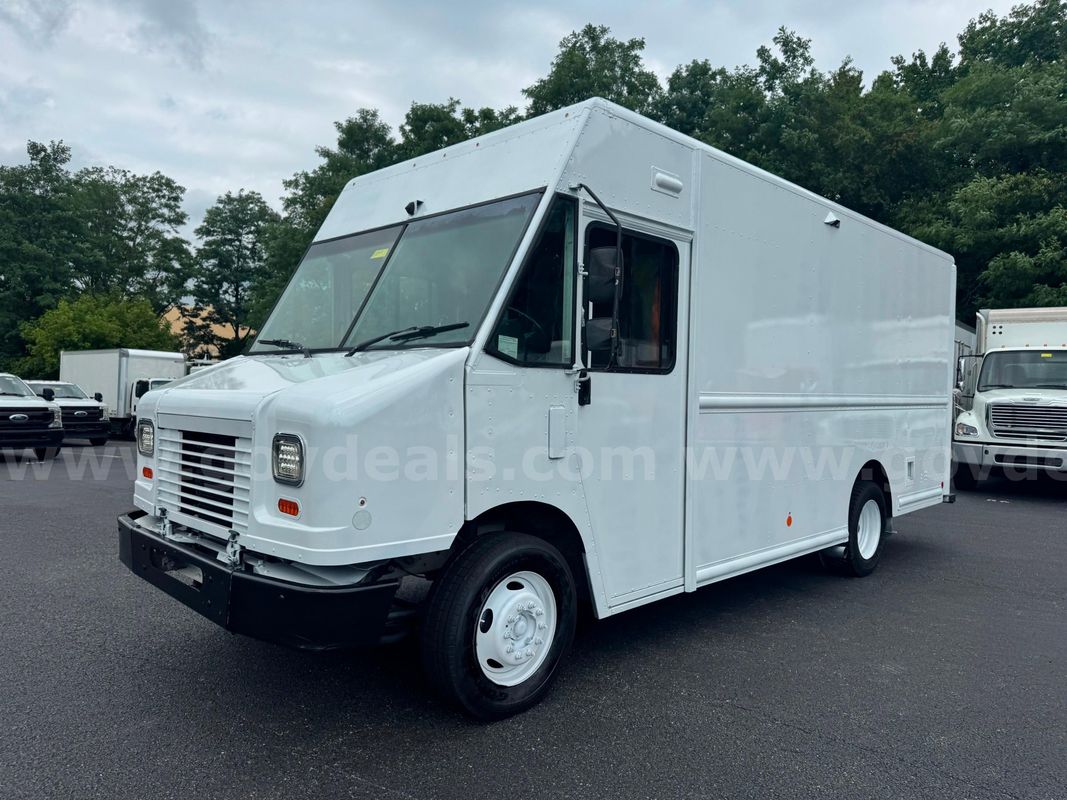 2019 FORD F59 STEPVAN, PARCEL DELIVERY VAN