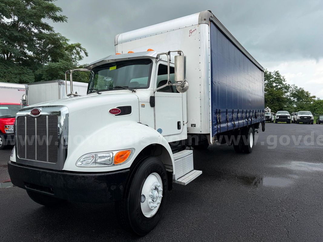 2017 PETERBILT 337 BOX TRUCK