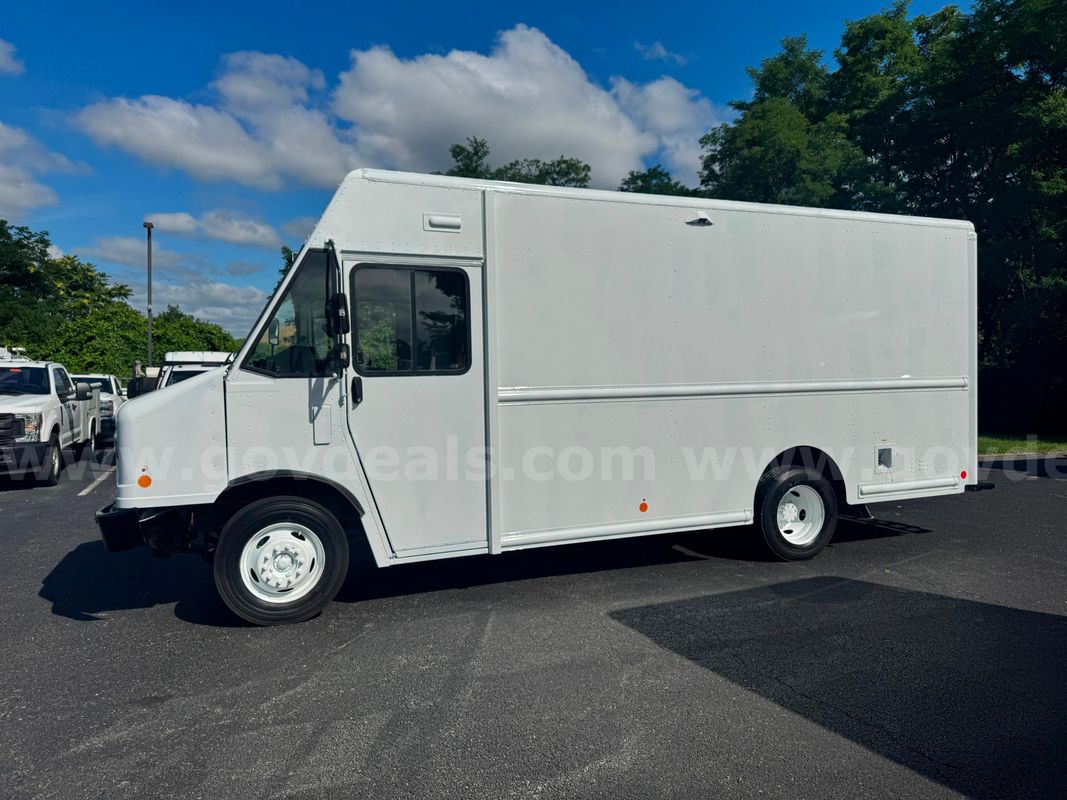 2020 Ford F59 Gas Stepvan, Parcel Delivery Van