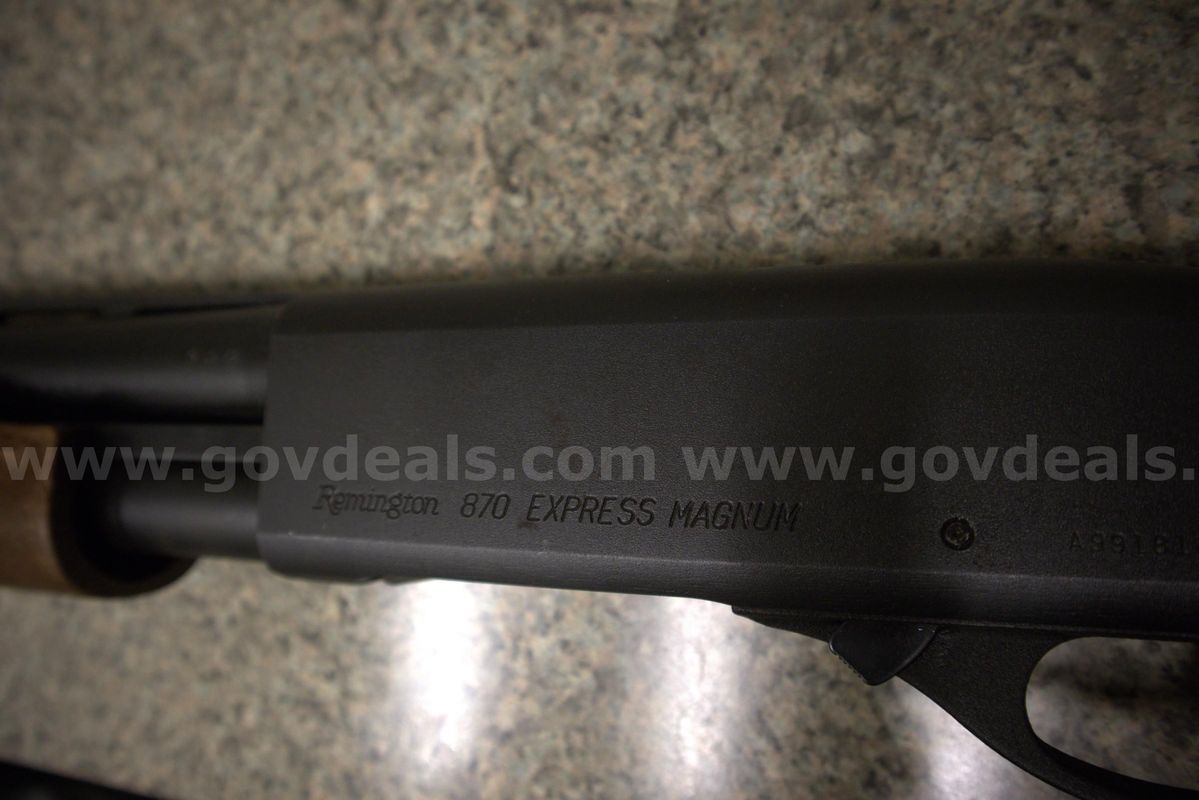 Remington Model 870 Express Magnum (1 of 4)