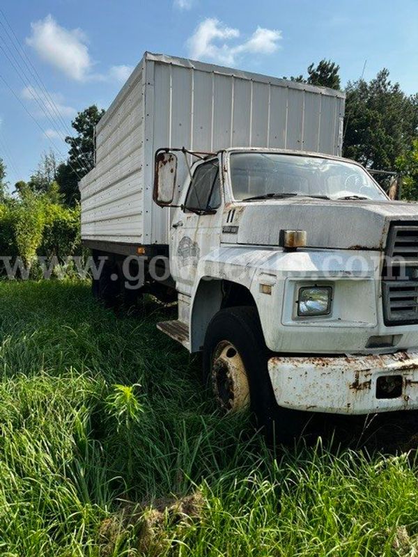 1982 Ford F700