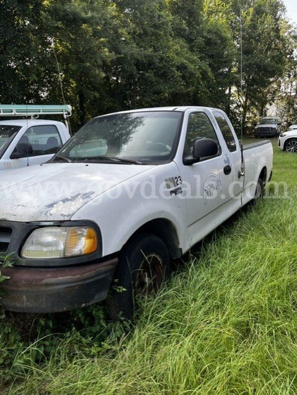 1997 Ford F-150 SuperCab Short Bed 2WD