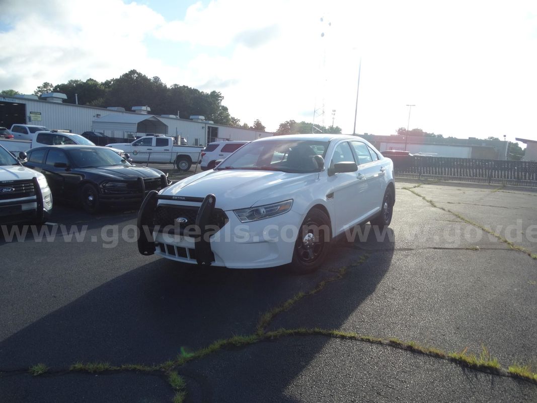 2016 Ford Taurus