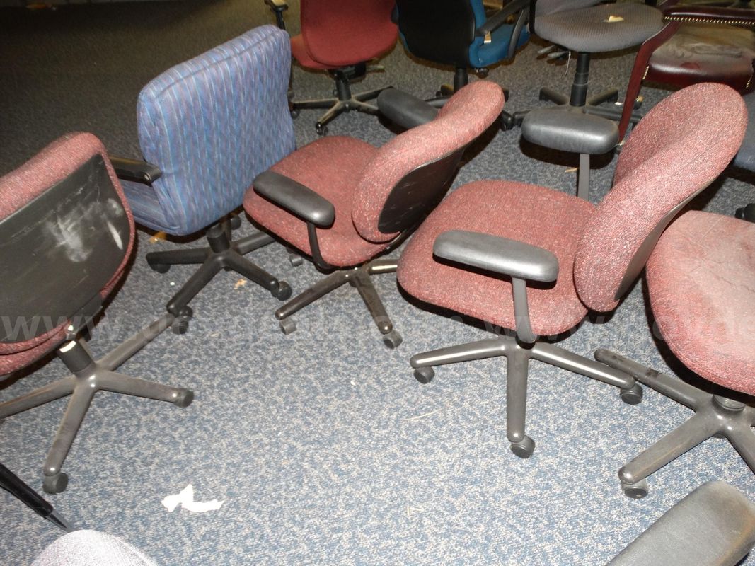 Assortment 15 Rolling Desk Chairs - Used