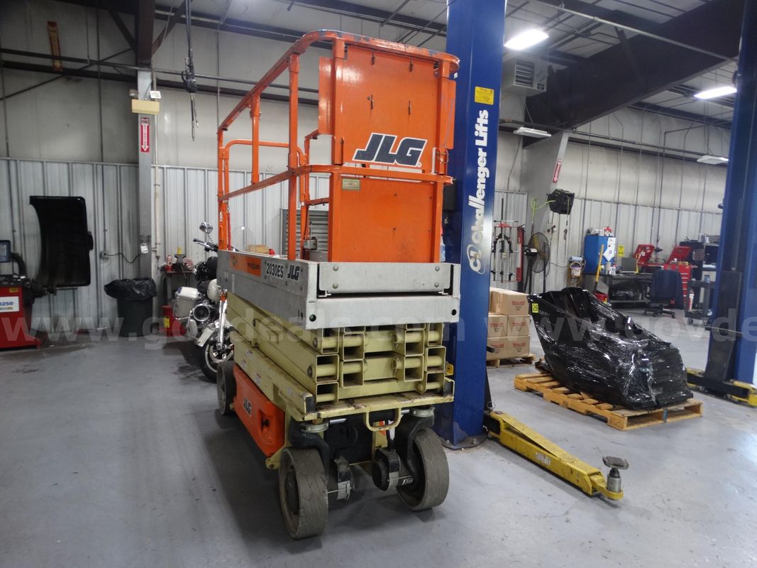 2007 JLG Industries 2030 ES Scissor Lift