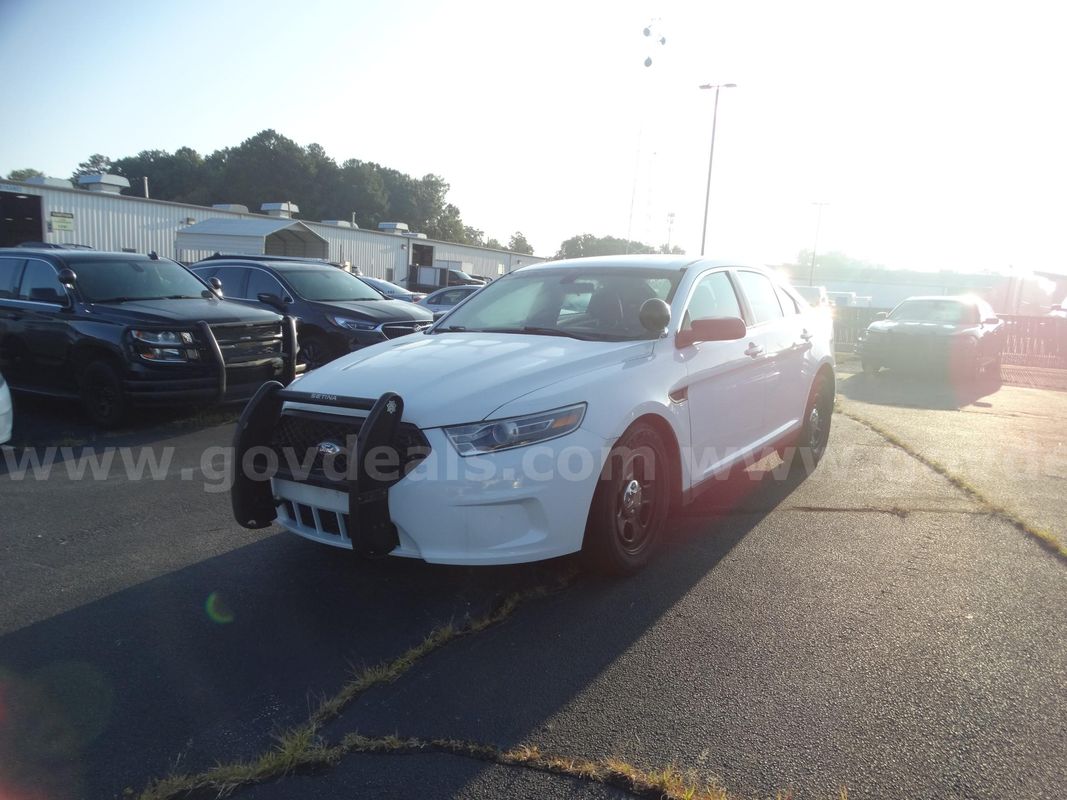 2016 Ford Taurus