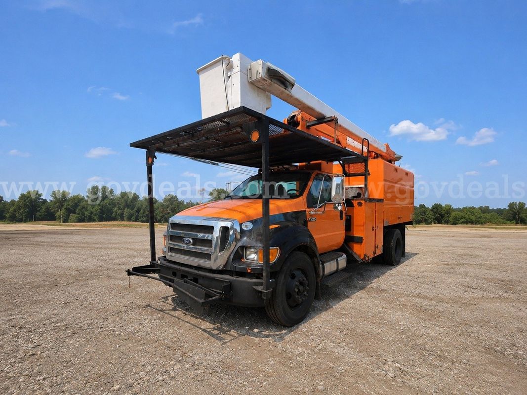2010 Ford F-750 Forestry Bucket Terex/HiRanger XT55, 60 ft, Over-Center Bucket Truck s