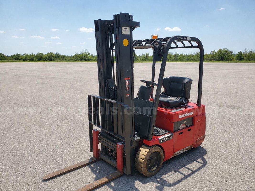 2016 Raymond forklift is powered by Battery-powered electric