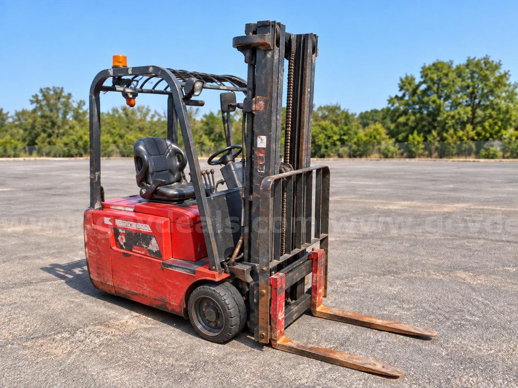 2016 Raymond forklift is powered by Battery-powered electric