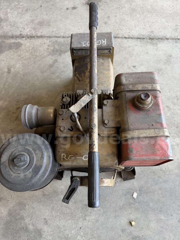 LOT of 2 Trash Pumps and 2 Generators SEE DETAILS