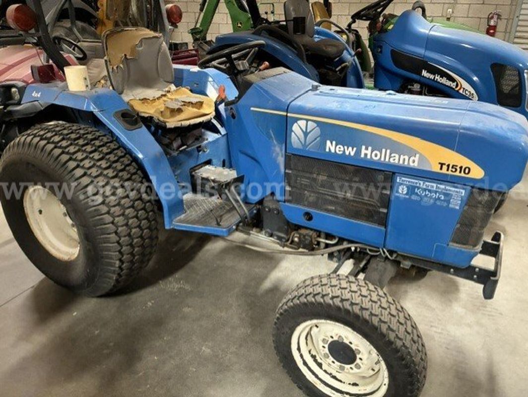 New Holland T1510 Compact Diesel Tractor – Repair Needed