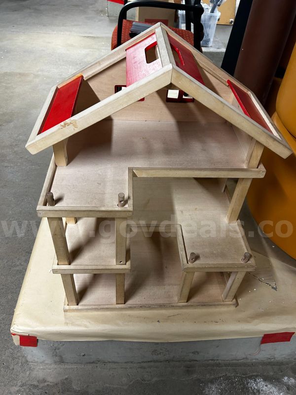 Lakeshore Wooden Dollhouse