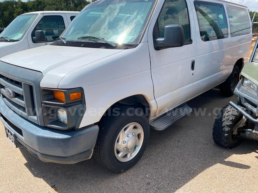 2013 Ford Econoline E-350 XL Super Duty