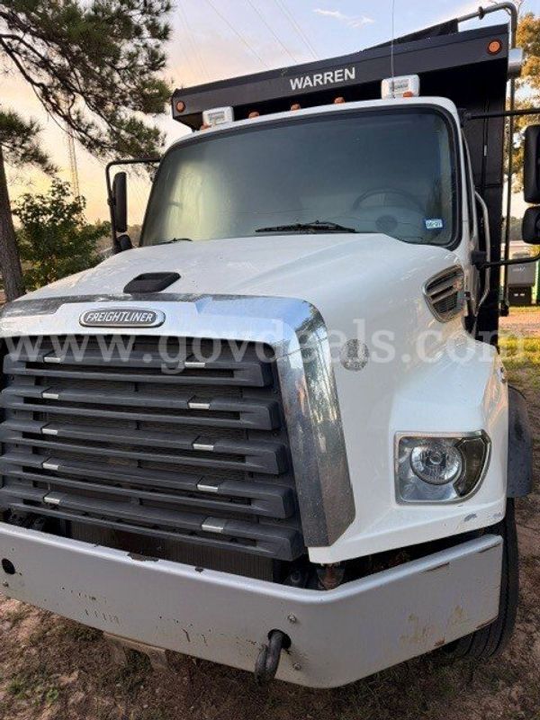 2017 Freightliner 114SD