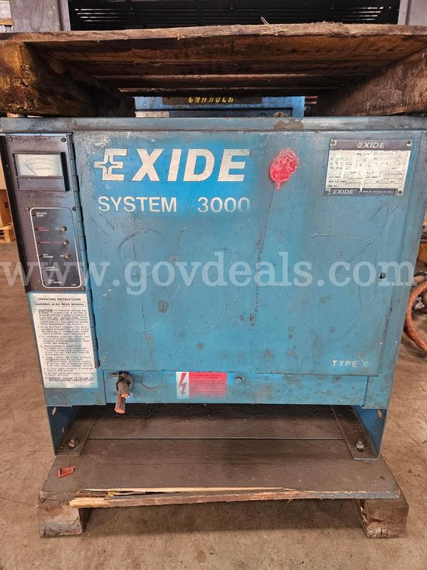 Exide System 3000 Industrial Battery Charger - Model G3-12-865B