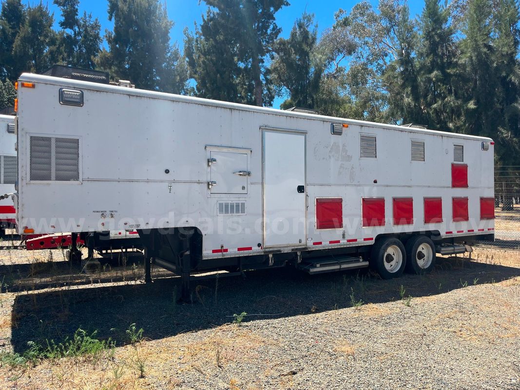 1990 Carlin Longfin Kitchen Trailer