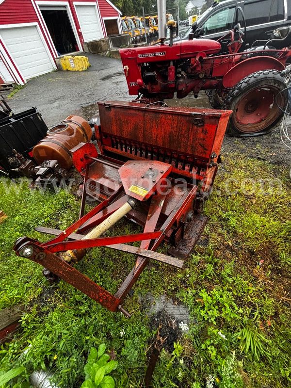 Tow Behind Aerator/Seeder