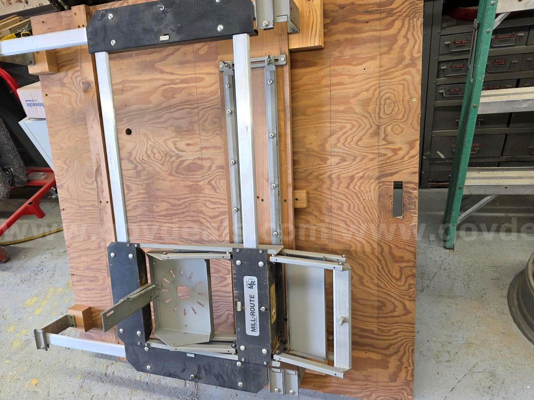 USED - SOLD AS IS - Mill-Route Carving System
