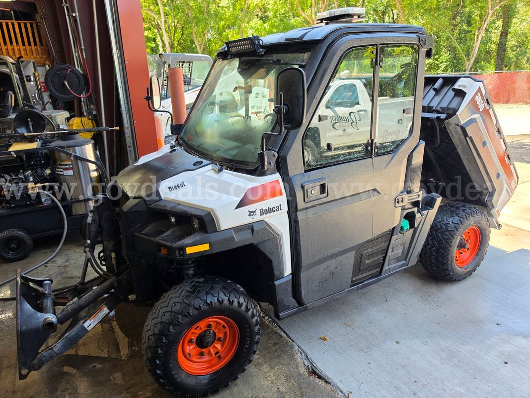 2018 Bobcat UTV with Broom and Snow Blower Attachments