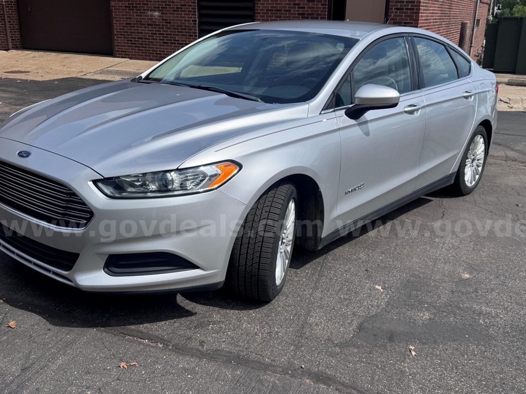 2016 Ford Fusion Hybrid