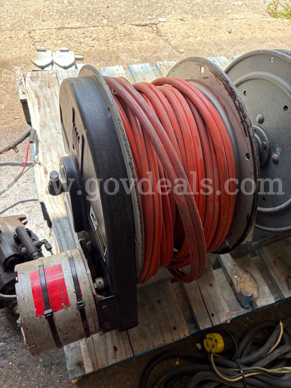 Electric Hose Reel W/Hydraulic Hose- Red