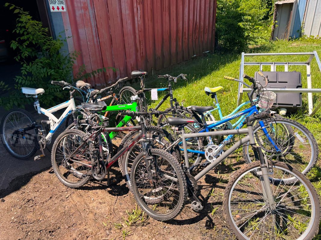 Lot of 8 Bicycles