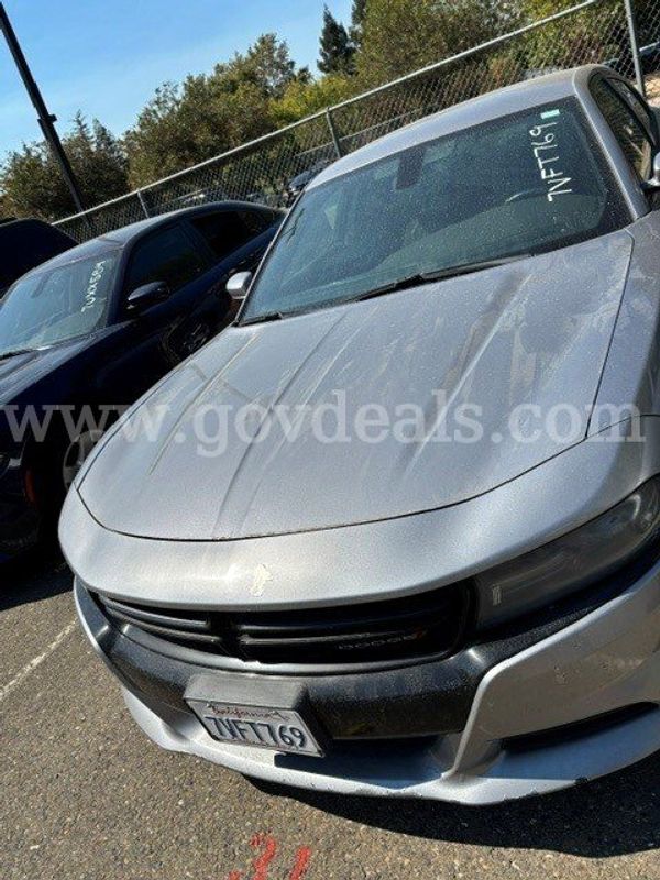 2016 Dodge Charger (1 of 4)
