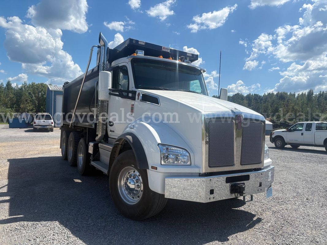 2026 Kenworth T880