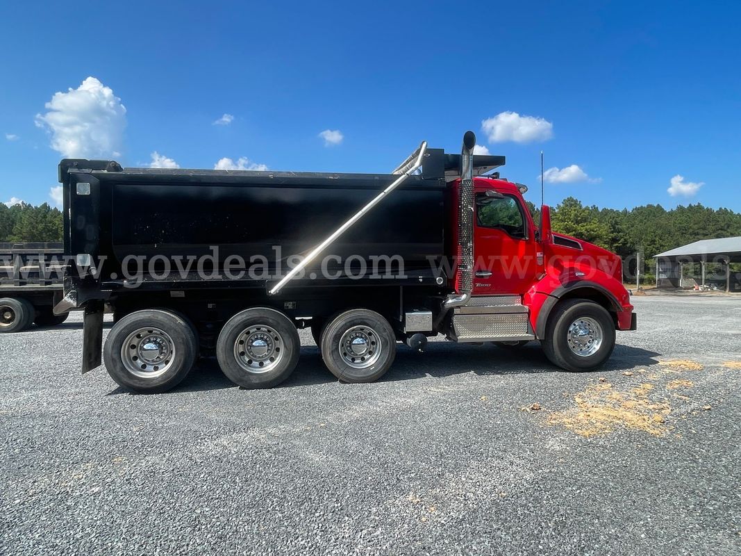 2026 Kenworth T880