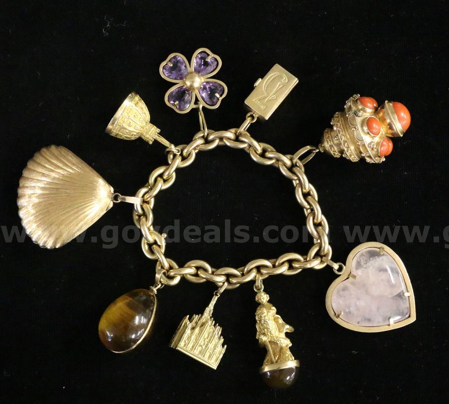 Vintage 18k Yellow Gold Cable Link Charm Bracelet with 9 Charms, 94.5 Grams