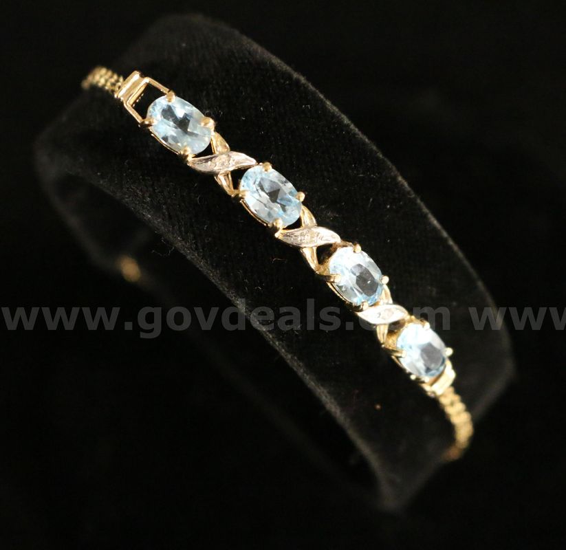 14k Yellow Gold Link Bracelet with Blue Topaz and Diamonds, 3.4 Grams