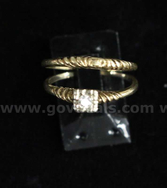 14k Yellow Gold 2 Piece Wedding Set with Diamond, 2.7 Grams Total