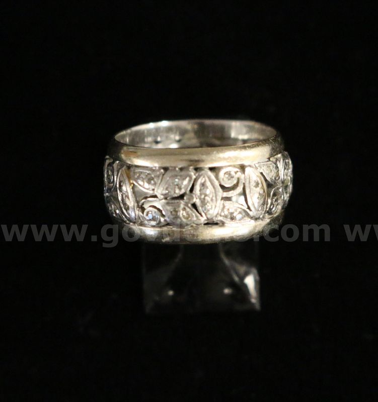 14K Yellow Gold Flower Design Band With Diamonds, 6.0 Grams
