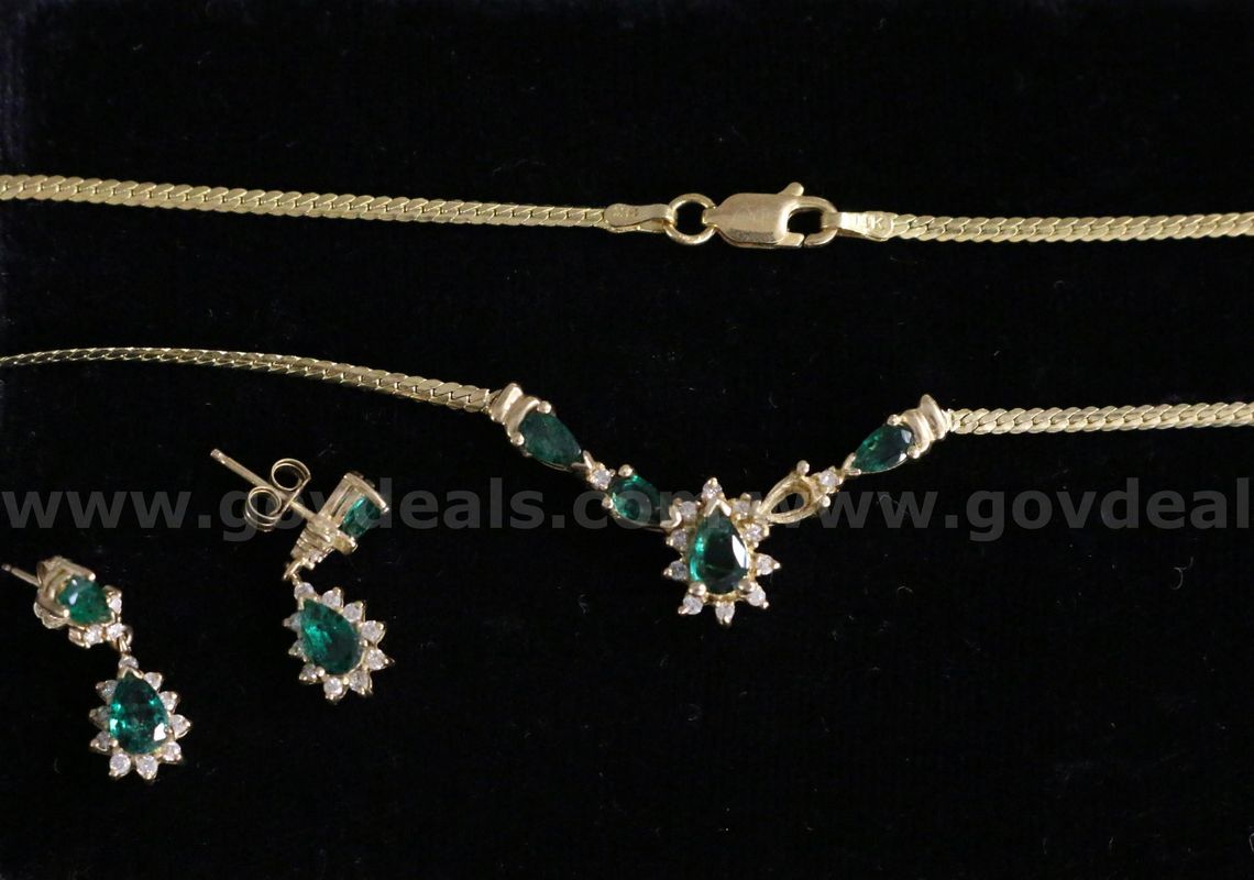 14K Yellow Gold Necklace & Earring Wet With Emeralds & Diamonds, 9.6 Grams