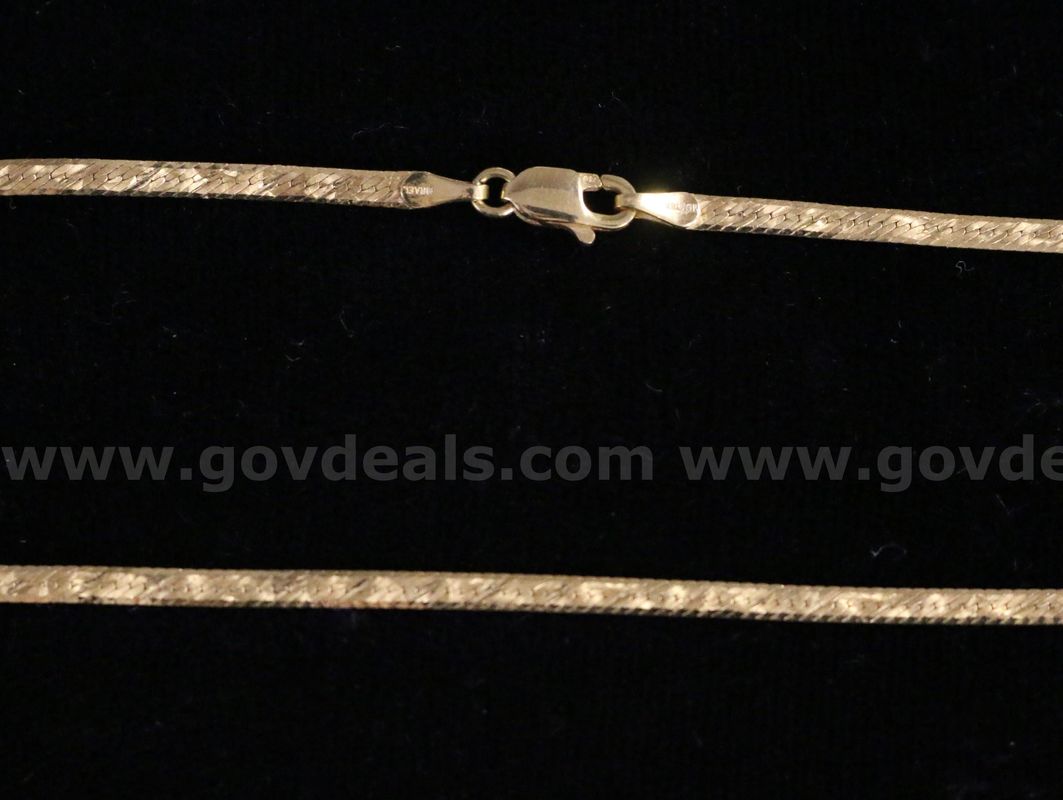 18K Yellow Gold Herringbone Design Necklace, 5.0 Grams