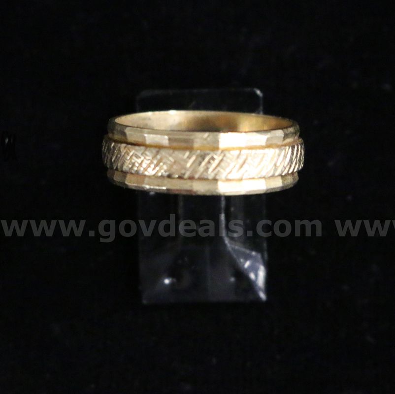 14K Yellow Gold Etched Band, 4.8 Grams