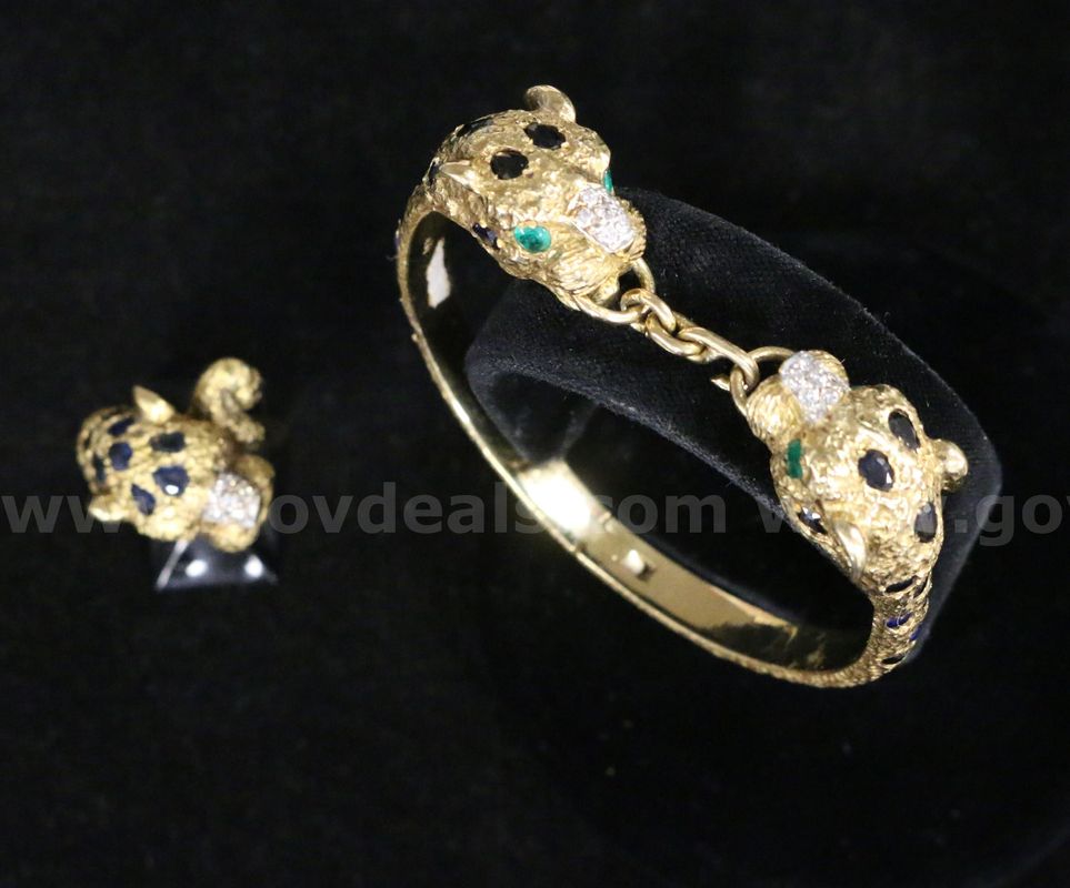 18K Y/G Jaguar Design Ring & Bracelet Set With Sapphires, Diamonds & Emeralds
