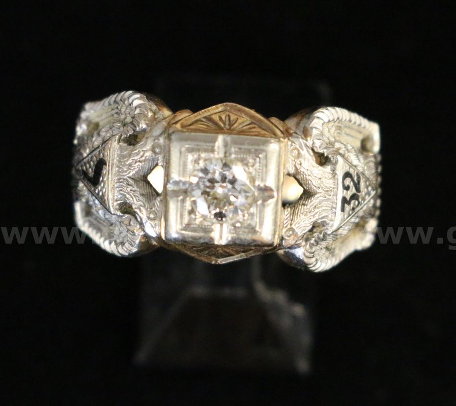 10K White Gold Diamond Masons Ring, 7.3 Grams
