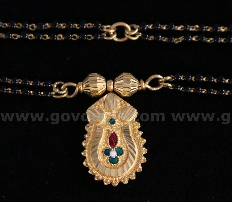 22K Yellow Gold Necklace With Polished Black Onyx Beads, 24.5 Grams