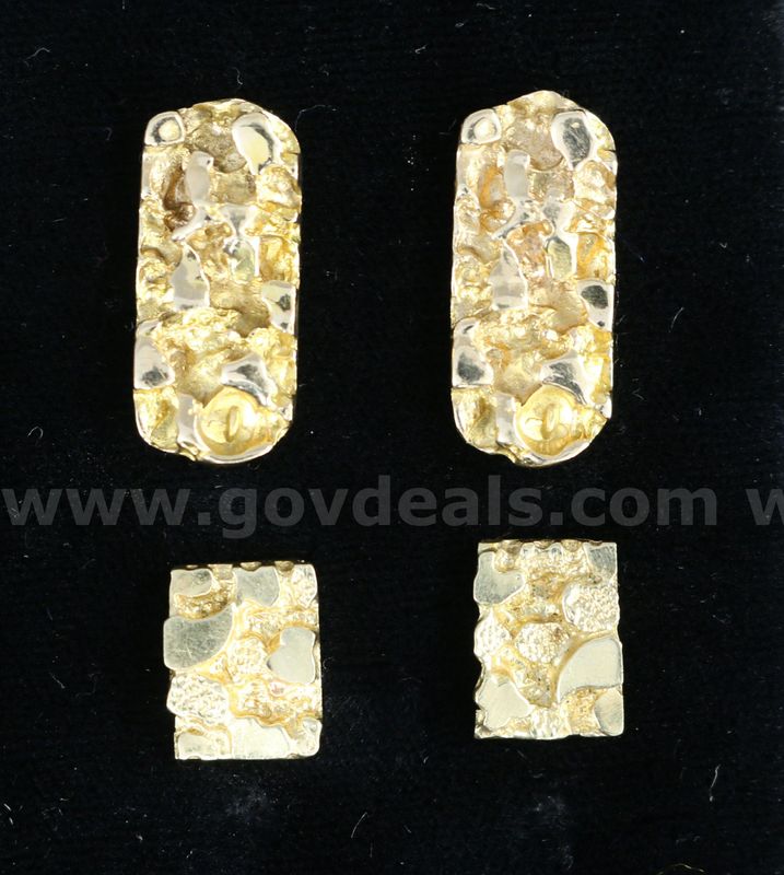 2 Pairs 14K Yellow Gold Stud/Nugget Design Earrings, 8.8 Grams