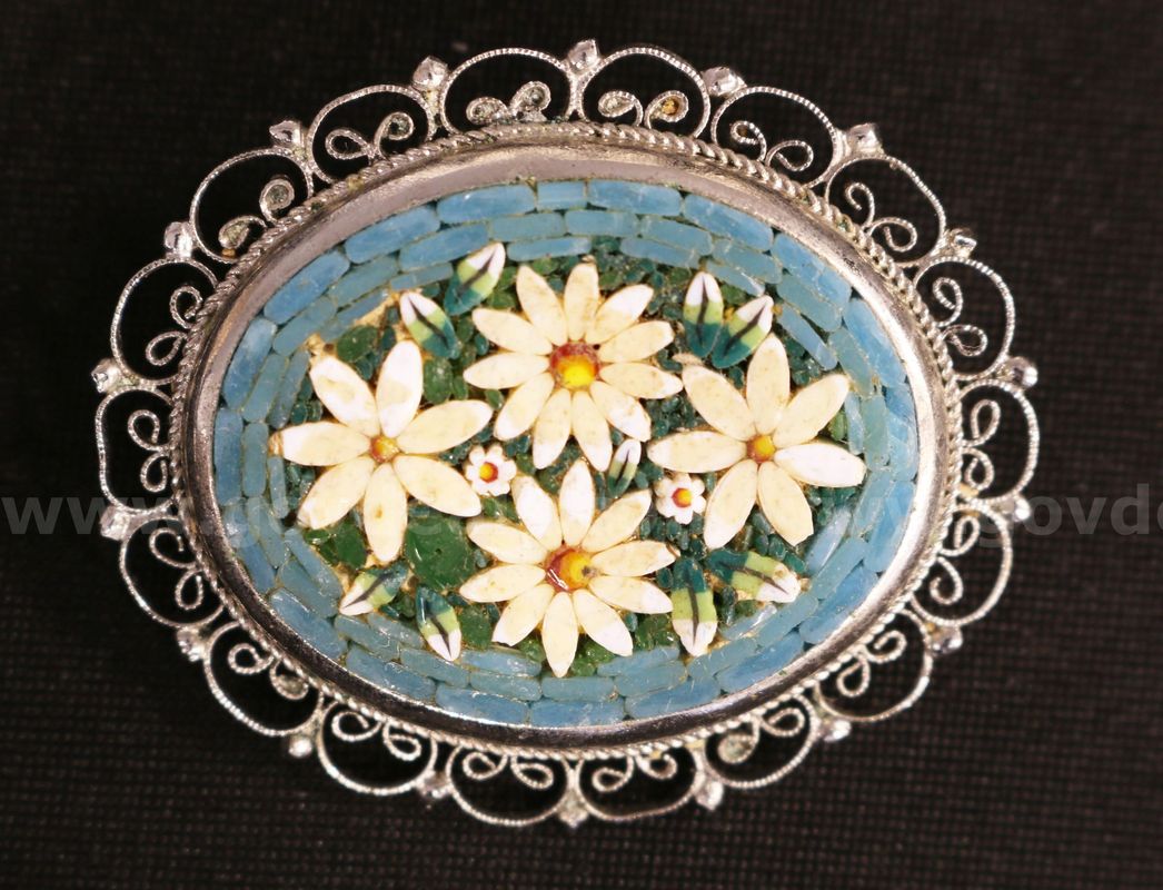 Vintage Silver-Tone Filigree/Floral Design Brooch