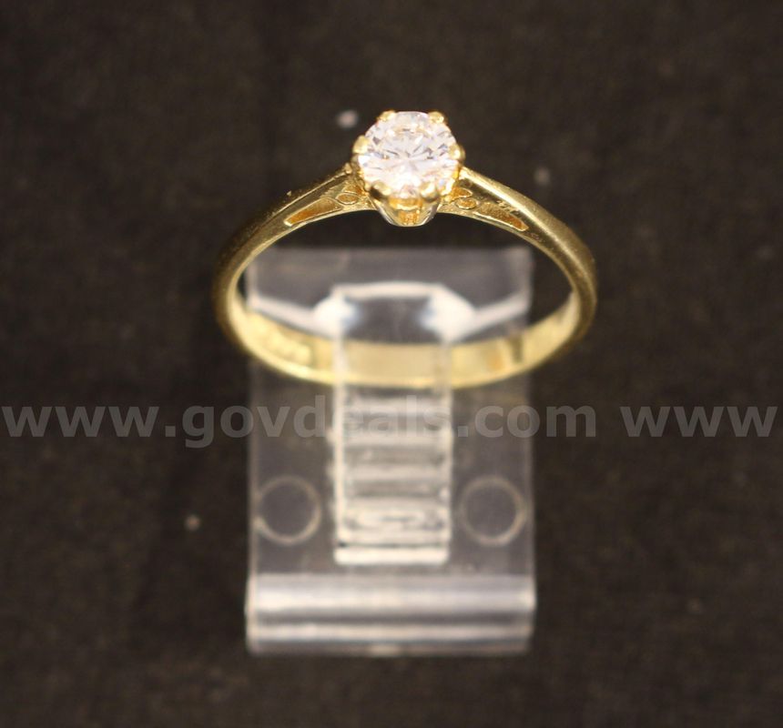 18K Yellow Gold Engagement Ring With Cubic Zirconia Solitaire Stone, 2.8 Grams