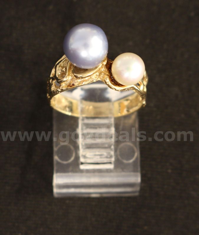 14K Yellow Gold Filigree Design Ring With Freshwater Pearls, 3.6 Grams