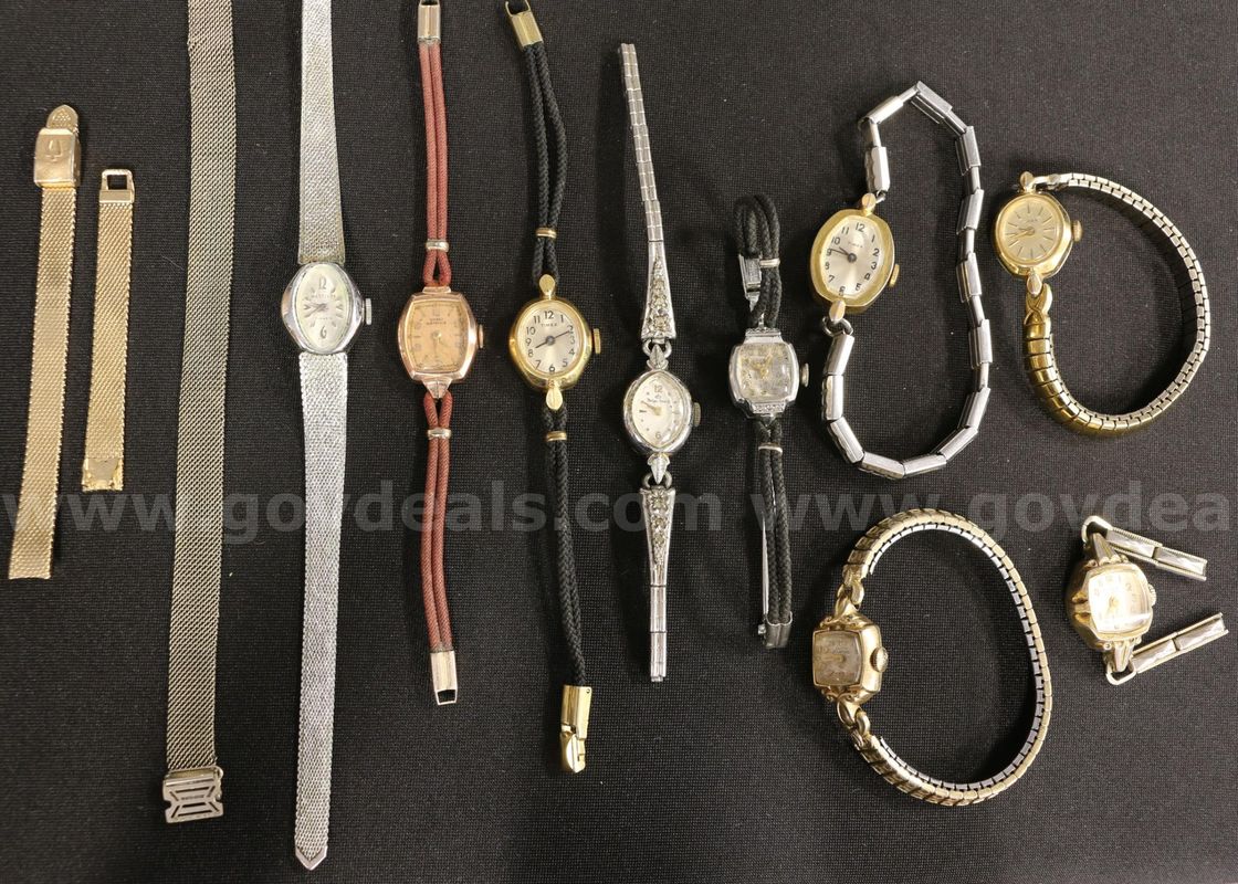 10 Assorted Brand Vintage Ladies Wristwatches & Accesories