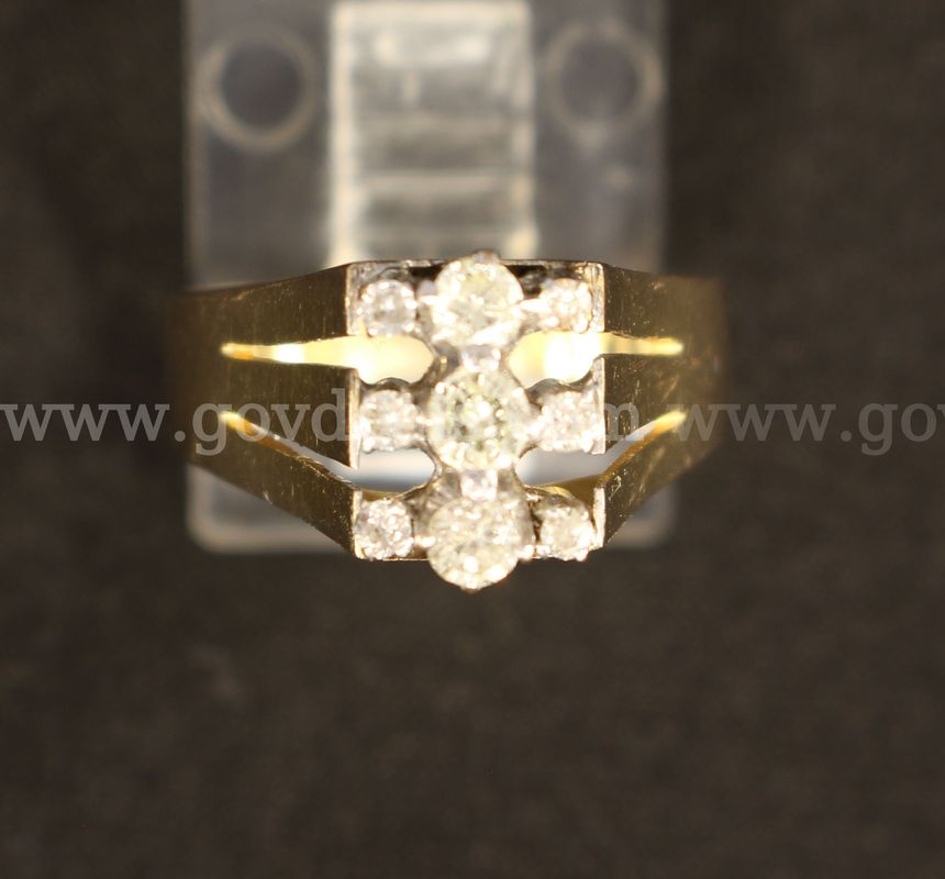 10K Yellow Gold Diamond Ring, 3.7 Grams