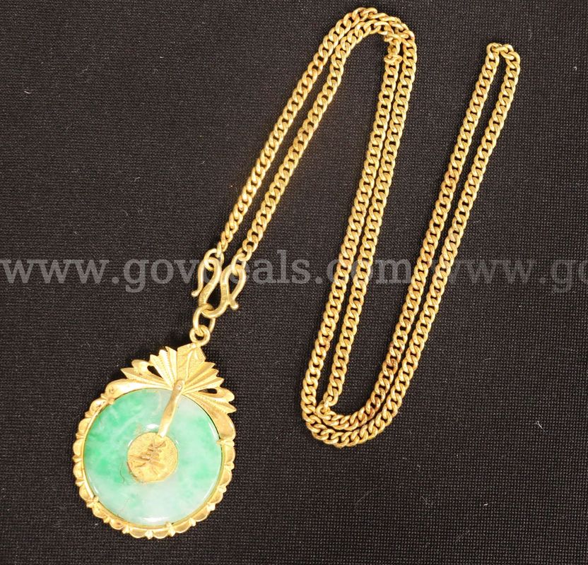 21K Yellow Gold Necklace With Jade Pendant, 28.8 Grams