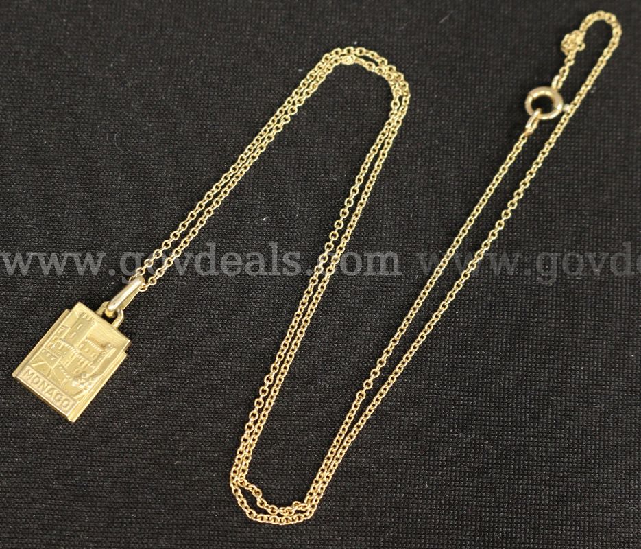 16K Yellow Gold Rolo Design Necklace With Square Monaco Pendant, 3.3 Grams