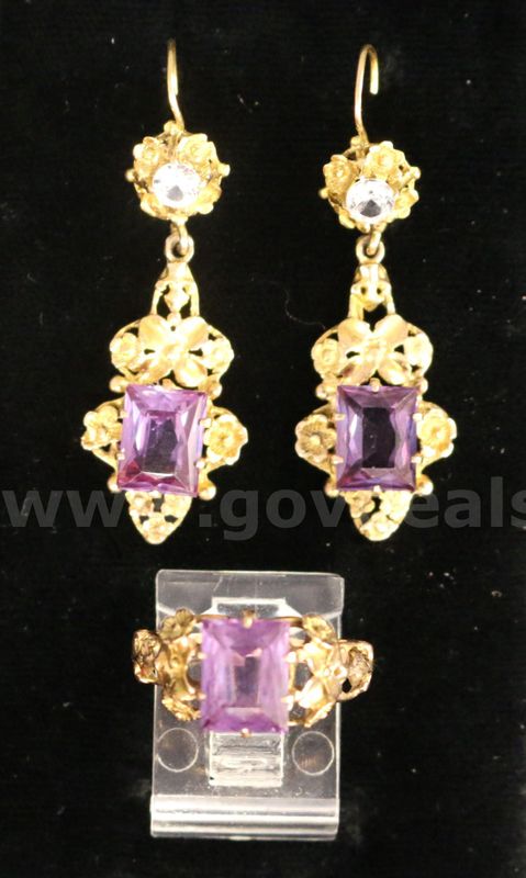 10k Yellow Gold Ring and Earring Set with Color-Change Spinel Stones, 8.2 Grams