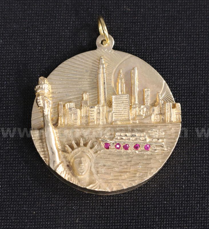 14K Yellow Gold New York Skyline Pendant With Red Stones, 12.1 Grams